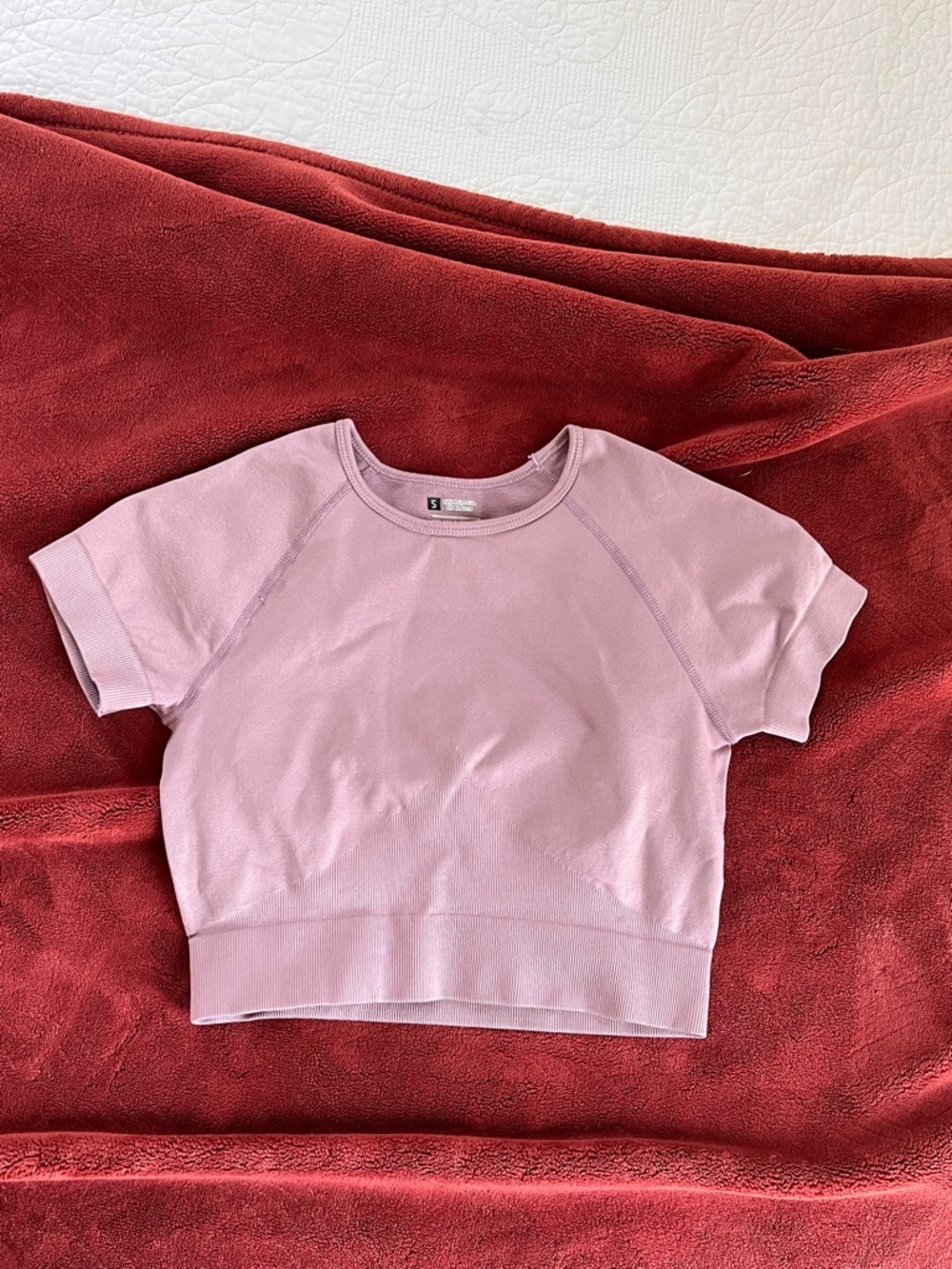 Cropped athletic tee